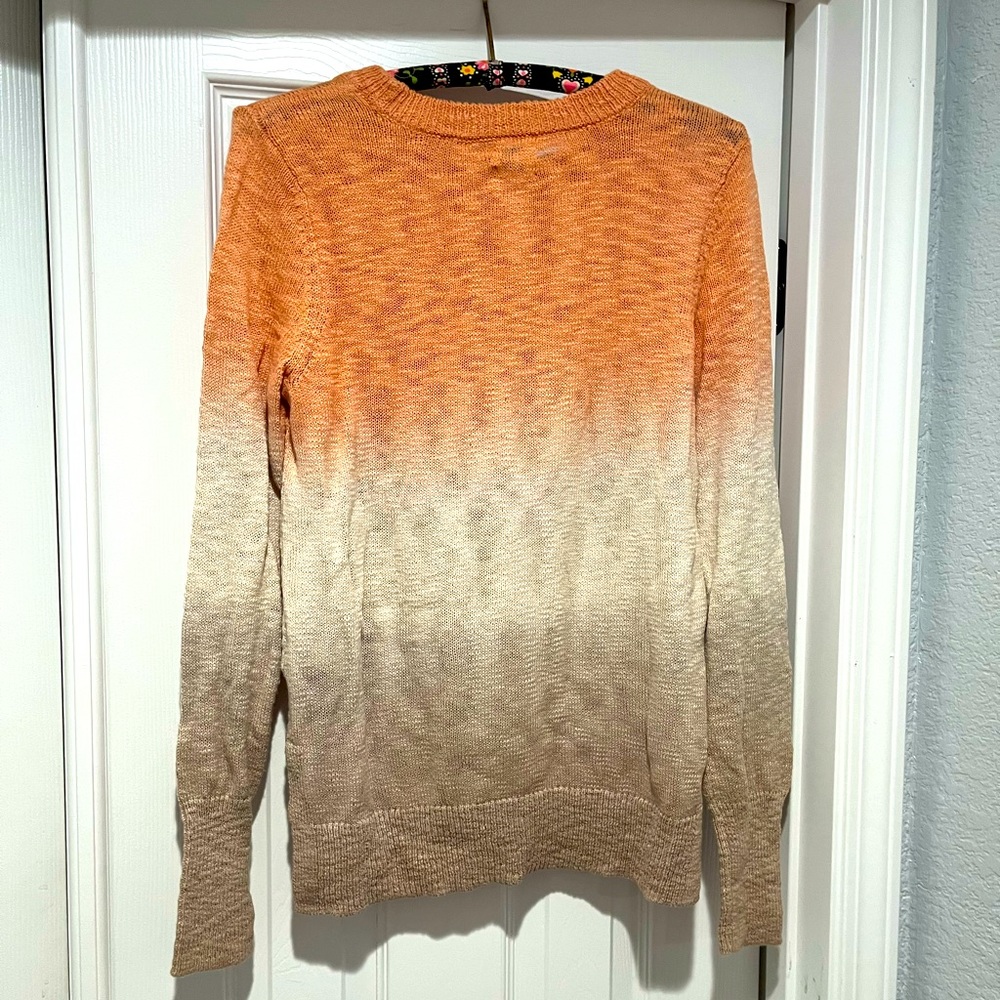 Coral and Tan Sweater new with tags size Medium